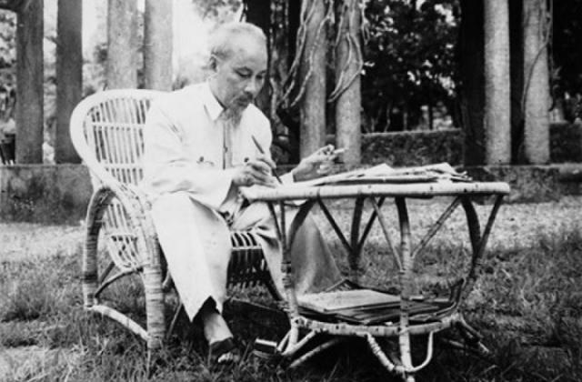 Đạo đức Hồ Chí Minh - Tấm gương sáng ngời cho mỗi chúng ta