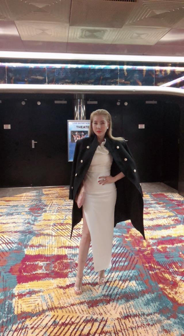 Á hậu Thanh Tuyền còn tận dụng khoảng thời gian quý báu trong những ngày ở Mỹ này để gặp các chuyên gia quốc tế có tên tuổi.