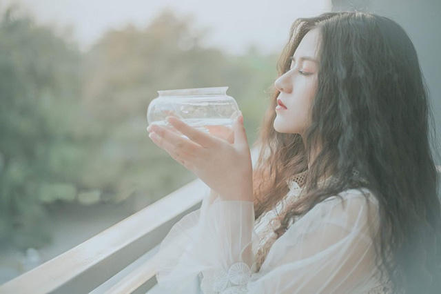 Yêu đúng là tình yêu, yêu sai là tuổi trẻ… (Ảnh minh hoạ: Ti Ây)