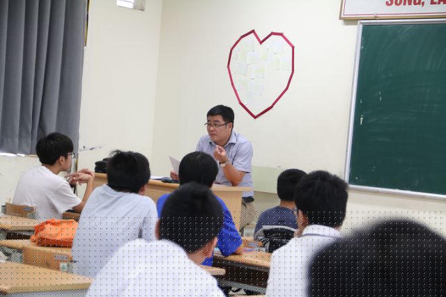 Giám thị phổ biến quy chế thi
