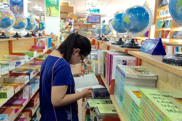 Bộ GD&amp;amp;ĐT đã có quy định tuyệt đối không được ép buộc học sinh phải mua tài liệu tham khảo