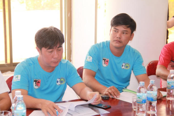 Đại diện đội CLB phóng viên thể thao TP. Hồ Chí Minh