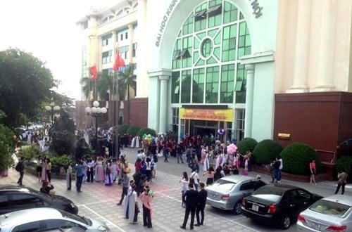 Trường ĐH Kinh doanh và Công nghệ Hà Nội vừa ký thông báo tuyển sinh đào tạo ngành Y đa khoa. (Ảnh: Giáo dục & Thời đại)