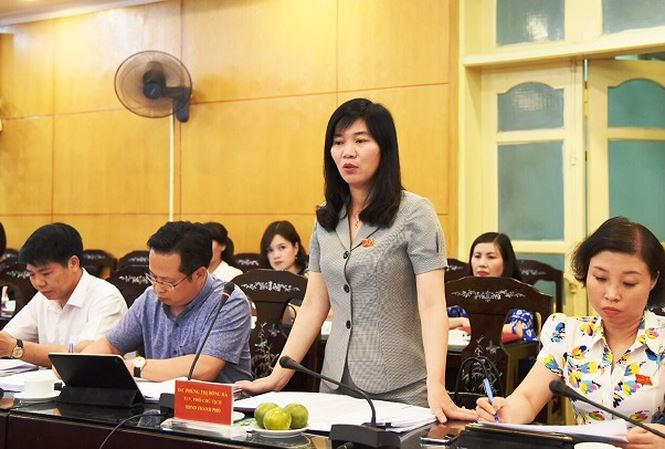 Đoàn giám sát HĐND Thành phố Hà Nội làm việc với quận Thanh Xuân. Nguồn ảnh: Báo Tiền Phong