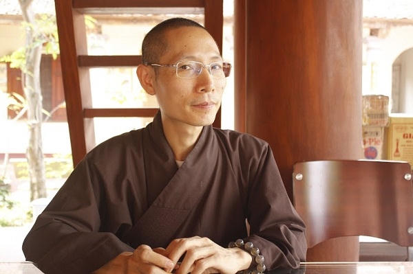 Thầy Thích Đạo Ngộ, Uỷ viên ban trị sự phật giáo huyện Đan Phượng: "Ngày lễ Phật Đản là ngày rất là vui, hoan hỉ của đông bào phật giáo, các tăng ni, phật tử của cả nước và thế giới. Nhưng tôi suy nghĩ là không chỉ là của tăng ni, phật tử mà cong của bà con nhân dân tiến bộ, nhân dân Việt Nam".