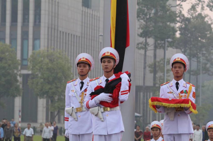 Lễ thượng cờ rủ Quốc tang nguy&ecirc;n Tổng b&iacute; thư Đỗ Mười