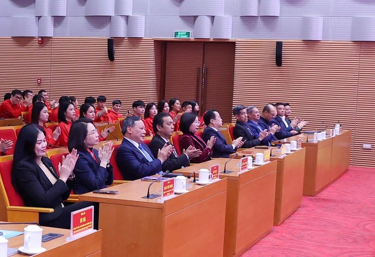 Đại biểu tham dự buổi lễ. Ảnh: Lê Hải.