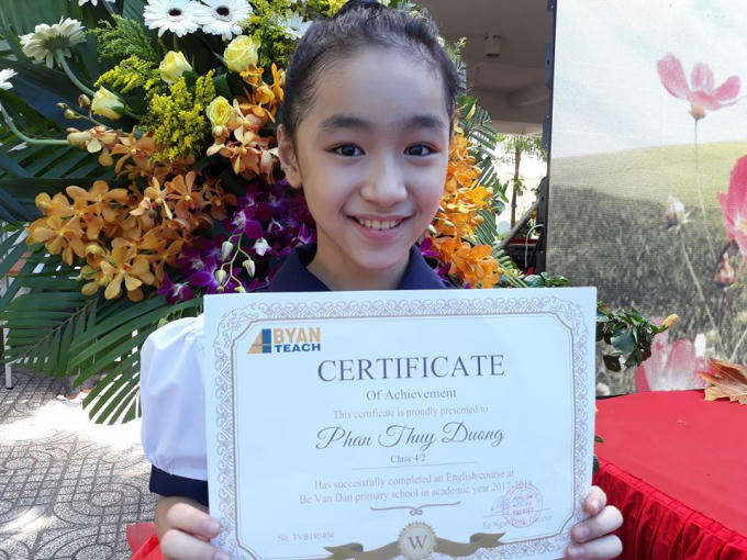 Thùy Dương đạt thành tích cao trong học tập.