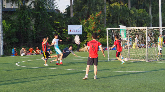 Tình huống dẫn đến bàn cân bằng tỷ số 1-1 của Báo Pháp luật Việt Nam.