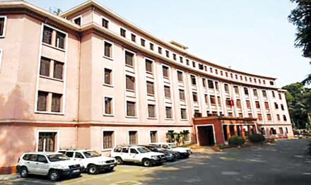 Vụ Kinh tế đối ngoại (Bộ KH&amp;ĐT) đang lạm phát chức danh với 2 vụ trưởng, 5 vụ phó. Ảnh: Mpi.