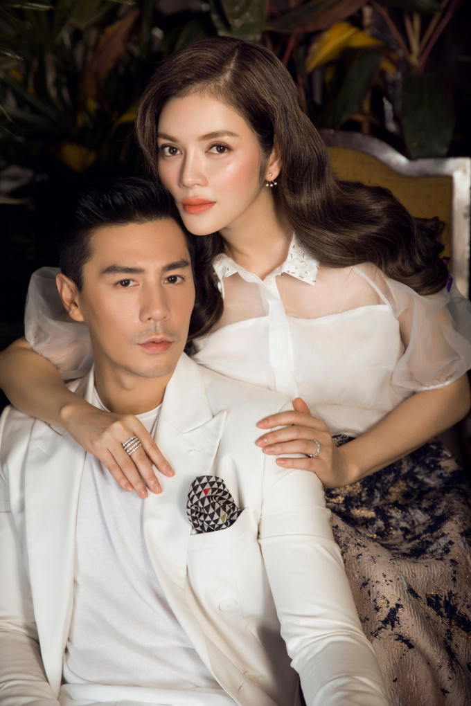L&yacute; Nh&atilde; Kỳ khoe nhan sắc ki&ecirc;u sa, đ&agrave;i c&aacute;c b&ecirc;n ng&ocirc;i sao nổi tiếng xứ ch&ugrave;a v&agrave;ng Dome Pakorn