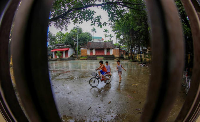 Những đứa trẻ Chàng Sơn. (Nguyễn Trung Anh)