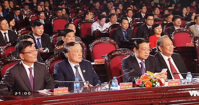 Các đại biểu tham dự chương trình.
