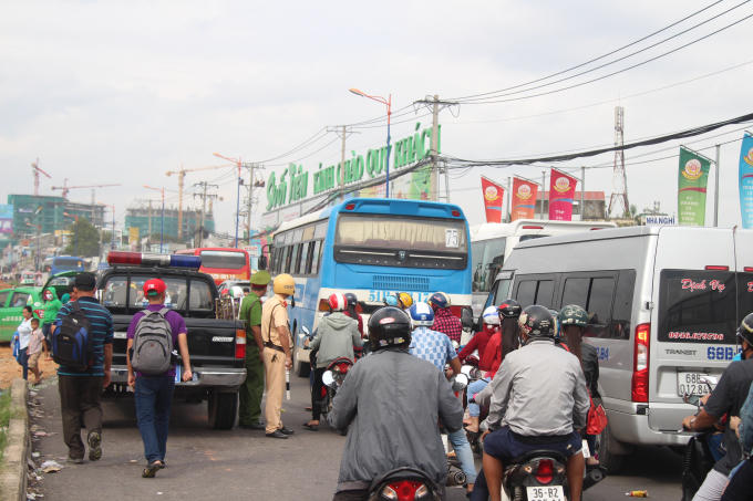 Cơ quan công an điều tiết phân luồng.