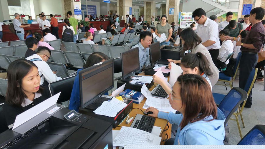 Những bất cập, hạn chế liên quan tới thực hiện chính sách và thủ tục hành chính thuế làm doanh nghiệp lãng phí nhiều thời gian và tiền bạc. Ảnh: Nguyên Phạm