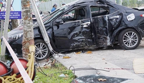 Hiện trường vụ tai nạn khiến Chánh thanh tra Sở Nông nghiệp Bình Dương vong tại chỗ. Ảnh: Nguyệt Triều.