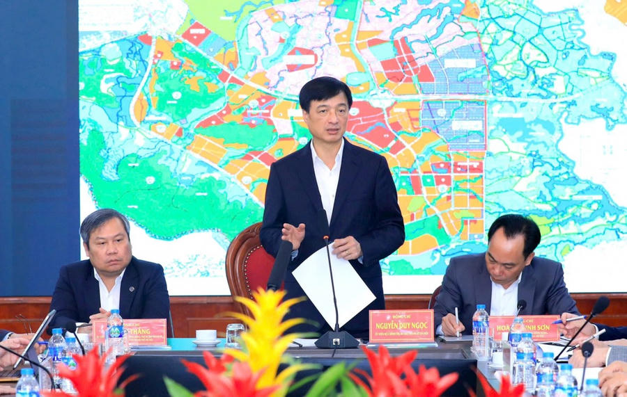 Bí thư Thành ủy Hà Nội Nguyễn Duy Ngọc phát biểu kết luận buổi làm việc. Ảnh: Lê Hải.