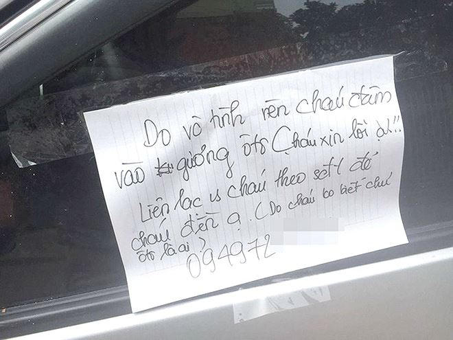 Lời xin lỗi của nam sinh Nguyễn Thế Tùng để lại trên chiếc xe ô tô