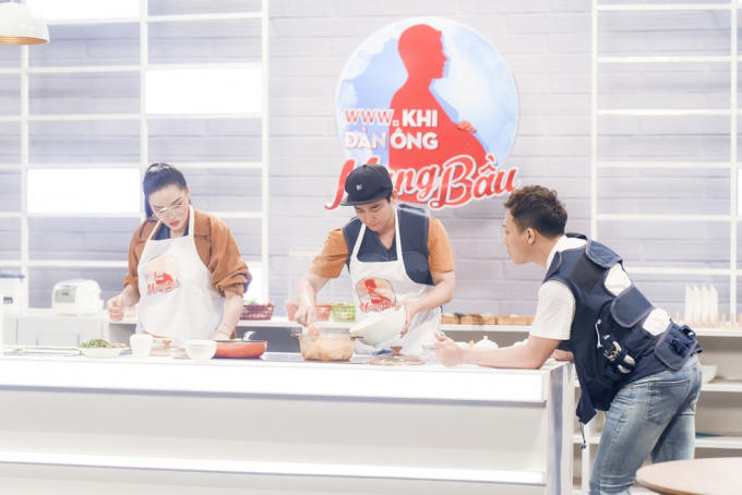 Xúc động khi Hương Giang chia sẻ thời đi học không được bạn bè tôn trọng