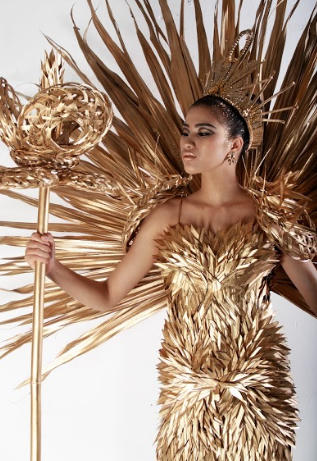 Nguyễn Thị Thành lọt Top 3 trang phục đẹp nhất tại Miss Eco International 2017