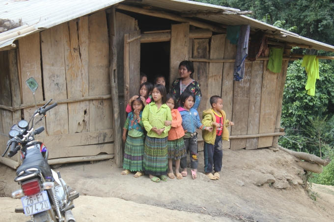 Mang hơi ấm đến với Huổi Phô - Sốp Cộp