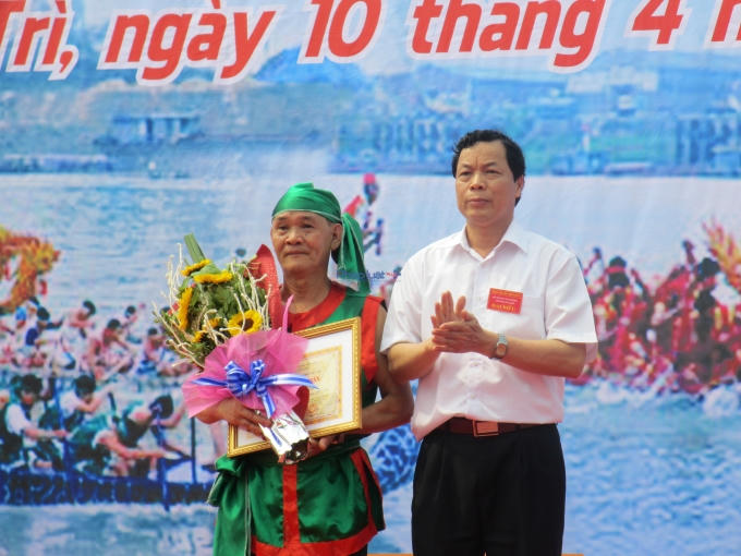 Giành giải 3 là đội đến từ phường Dữu Lâu - TP Việt Trì. (Ảnh: Thu Hường)