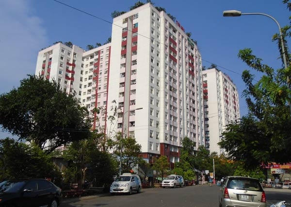 Cư dân chung cư Thái An đã phải lo lắng, bức xúc khiếu kiện vì cao ốc có nhiều bất ổn.