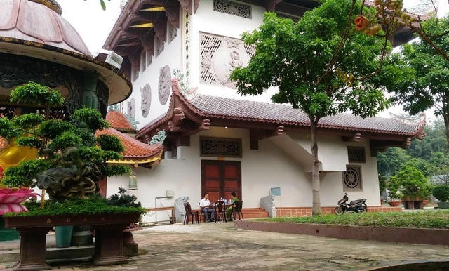 Cơ quan Công an đang tiến hành ghi lời khai các nhân chứng để truy xét vụ trộm.