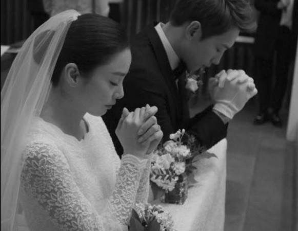 Lễ cưới “hot” nhất showbiz Châu Á chỉ tốn… 40 triệu đồng