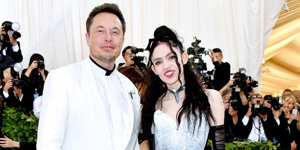 Vợ chồng Elon Musk và Grimes.