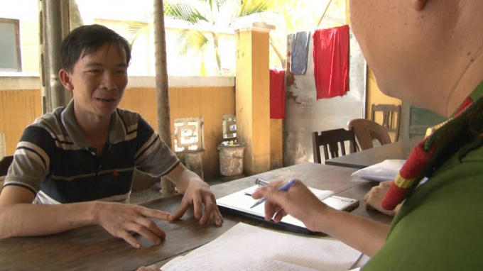 Trương Viết Rin tại cơ quan Công an.