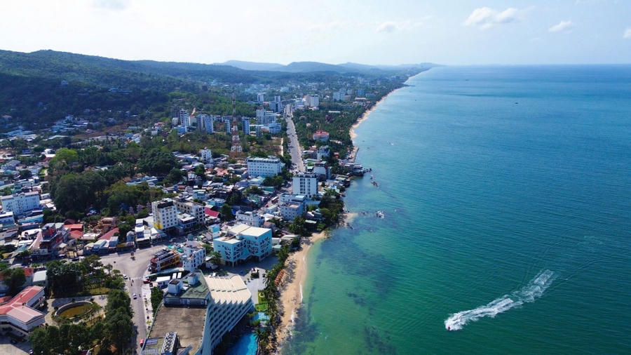 Quang cảnh Phú Quốc nhìn từ trên cao.