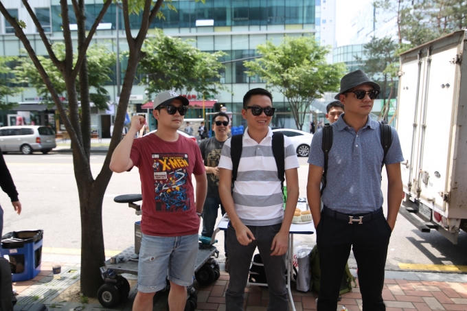 &lsquo;Tuổi thanh xu&acirc;n&rsquo; 2&nbsp;sẽ được&nbsp;quay tại H&agrave;n Quốc đến giữa th&aacute;ng 6, sau đ&oacute; &ecirc; k&iacute;p v&agrave; diễn vi&ecirc;n sẽ trở về Việt Nam thực hiện nốt c&aacute;c ph&acirc;n đoạn c&ograve;n lại. Phim dự kiến sẽ l&ecirc;n s&oacute;ng VTV3 trong th&aacute;ng 10 năm 2016.