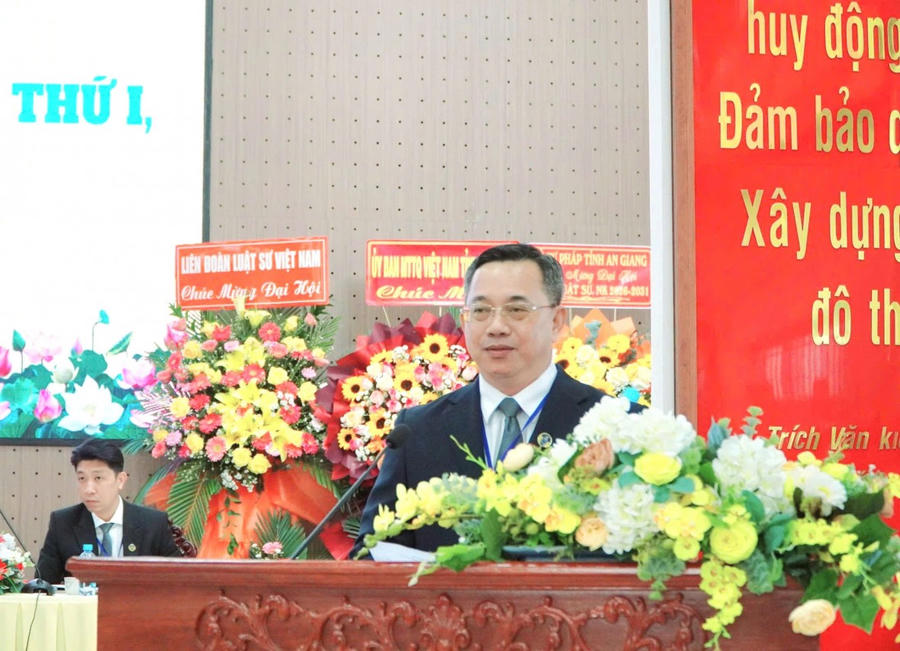 Luật sư Phạm Anh Vũ Chủ nhiệm Đoàn Luật sư tỉnh An Giang phát biểu tại Đại hội Đoàn Luật sư tỉnh An Giang lần thứ I, nhiệm kỳ 2026 - 2031.