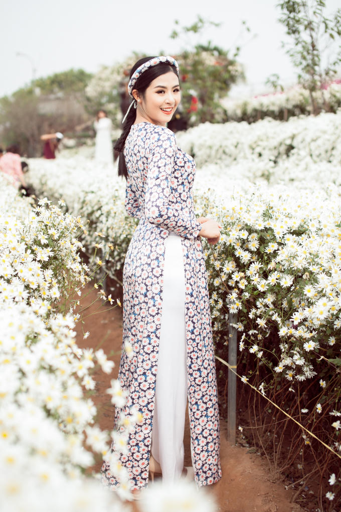 Ngọc H&acirc;n, Thanh Tú khoe sắc với c&uacute;c họa mi