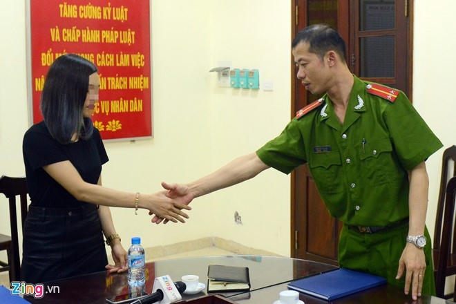 Tú Anh nhận lời xin lỗi của trung úy Bắc.
