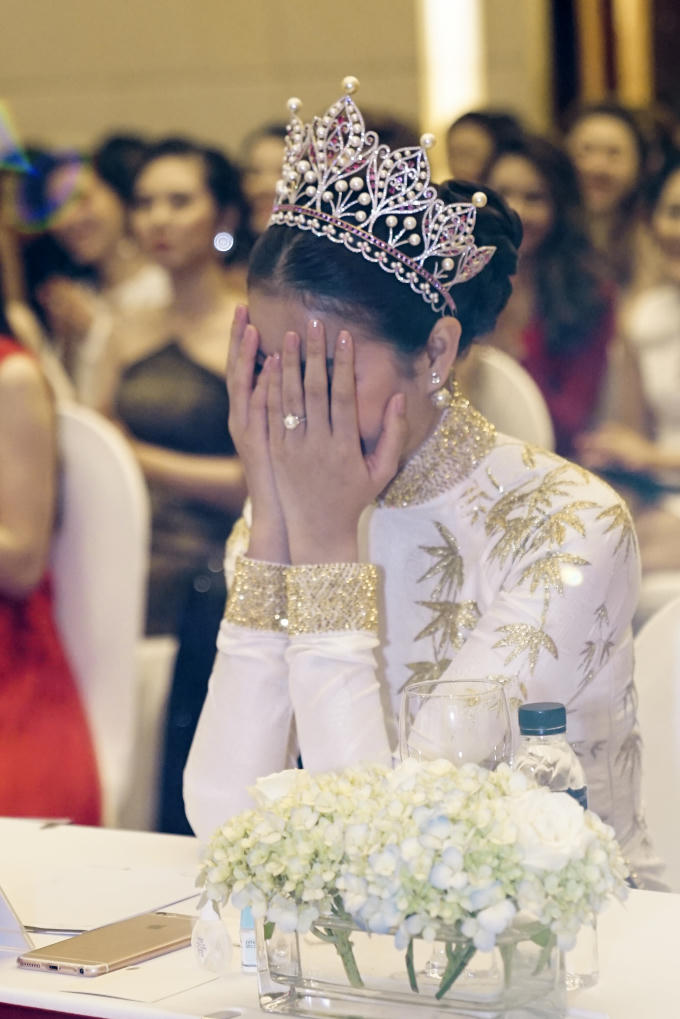 Top 3 Hoa hậu Ho&agrave;n vũ Phạm Hương, Tr&agrave; My, Lệ Hằng lần đầu ti&ecirc;n hội ngộ sau 2 năm đăng quang