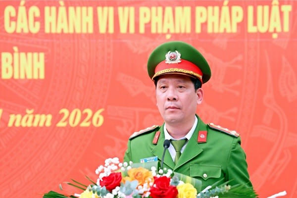 Đại tá Phan Văn Lý, Phó Giám đốc Công an tỉnh, Thủ trưởng Cơ quan Cảnh sát điều tra Công an tỉnh Ninh Bình phát biểu chỉ đạo tại Lễ ra mắt.