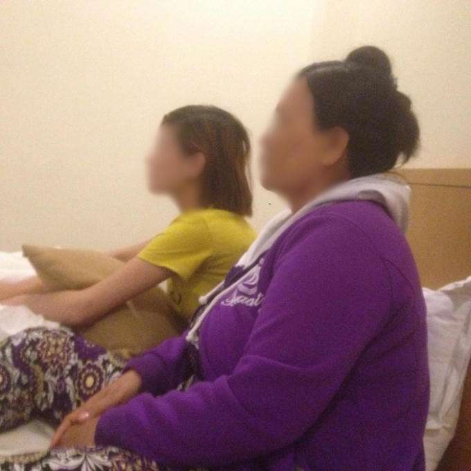 Hai mẹ con nạn nhân H. trần tình về sự việc.