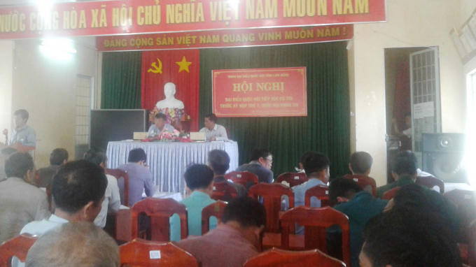 Quang cảnh buổi tiếp xúc cử tri Trước kỳ họp thứ 7, Quốc hội khóa 14, tại trụ sở UBND xã Đạ Rsal, huyện Đam Rông, tỉnh Lâm Đồng.