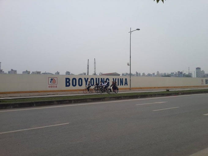 Hiện được đóng cửa, quây tôn, bảo vệ cẩn thận.