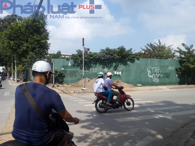 Khu đất tại địa chỉ số 6 Đào Duy Anh đã để trống nhiều năm trời mà chưa triển khai thực hiện dự án.