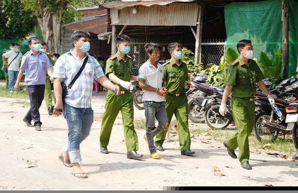 Đối tượng Phạm Thanh Sang bị công an bắt giữ.