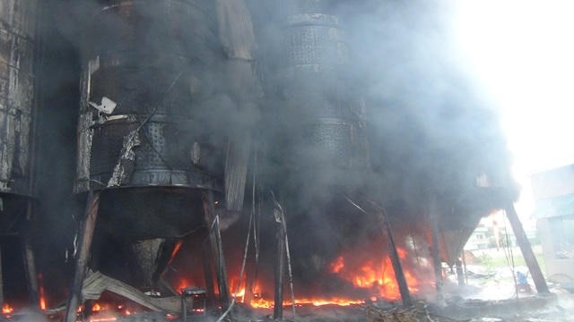 Thiệt hại từ hệ thống bể chứa bia là rất lớn, nhưng không xảy ra thiệt hại về người