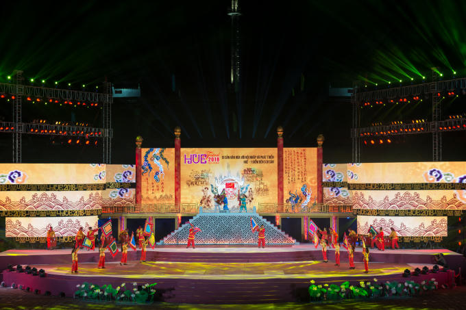 Nhiều tiết mục nghệ thuật đặc sắc. (Ảnh: MH)