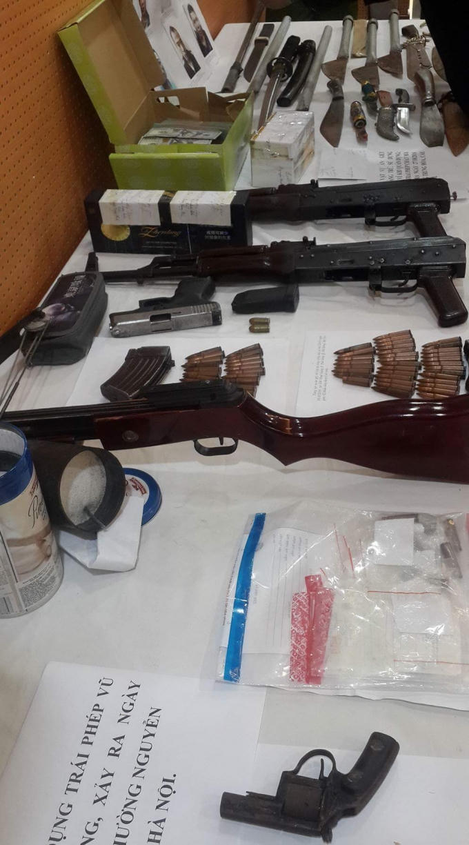 Tang vật vụ án.