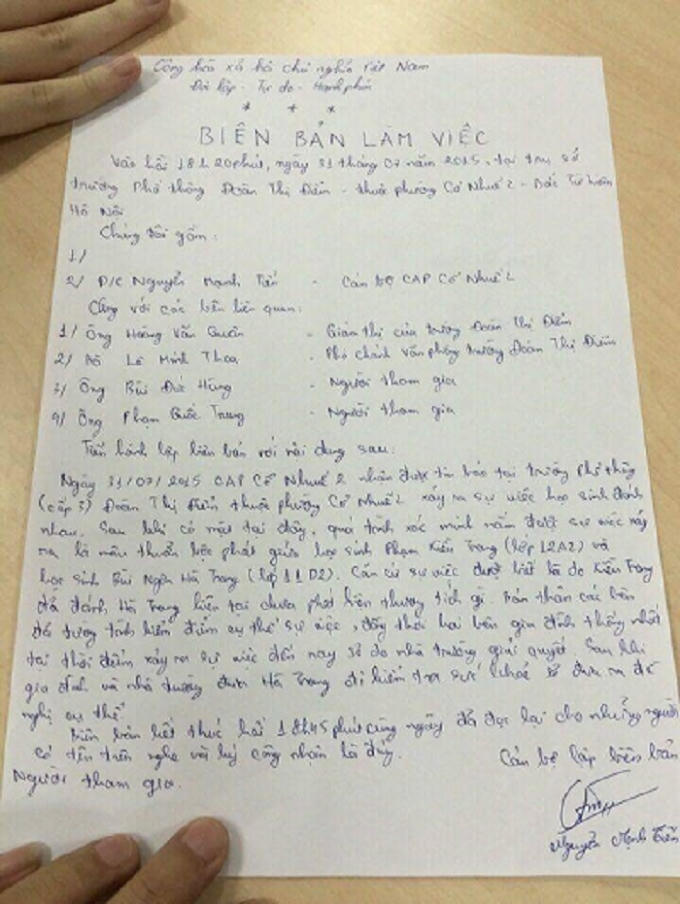 Bi&ecirc;n bản x&aacute;c nhận sự việc x&ocirc; s&aacute;t giữa c&aacute;c học sinh trong trường THPT Đo&agrave;n Thị Điểm.