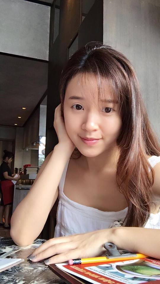 Không kẻ mắt, tô son: Đây là mặt mộc hoàn toàn của hotgirl Midu