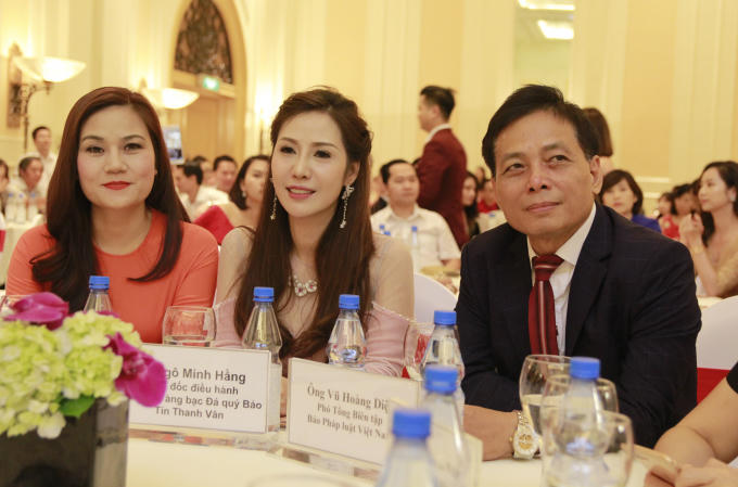20 doanh nh&acirc;n, doanh nghiệp được t&ocirc;n vinh