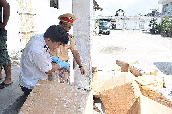 Bắt giữ 1,6 tấn nội tạng không rõ nguồn gốc